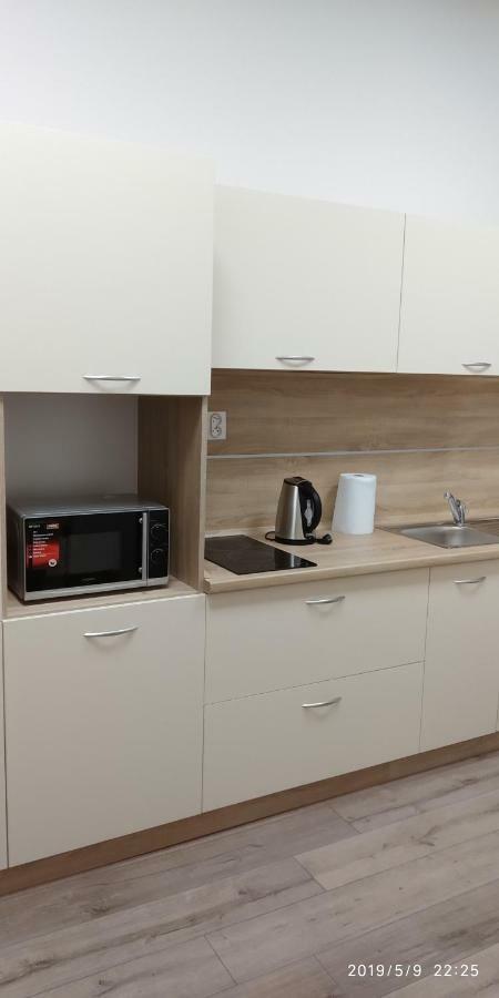 White Coral Club Hostel Кошице Екстериор снимка