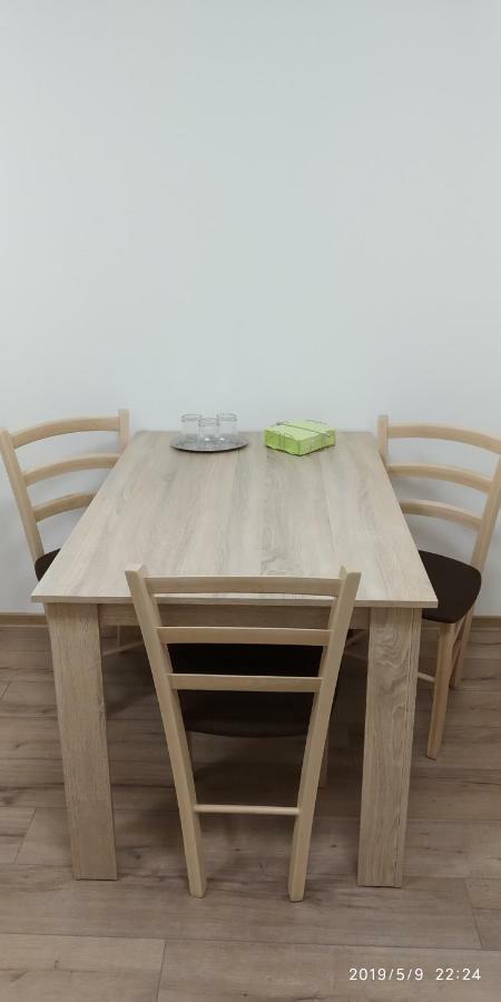 White Coral Club Hostel Кошице Екстериор снимка
