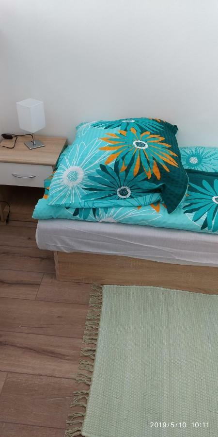 White Coral Club Hostel Кошице Екстериор снимка